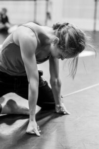 Dancers rehearsing Svatbata by Marcos Morau at the Ballet du Grand Théâtre de Genève